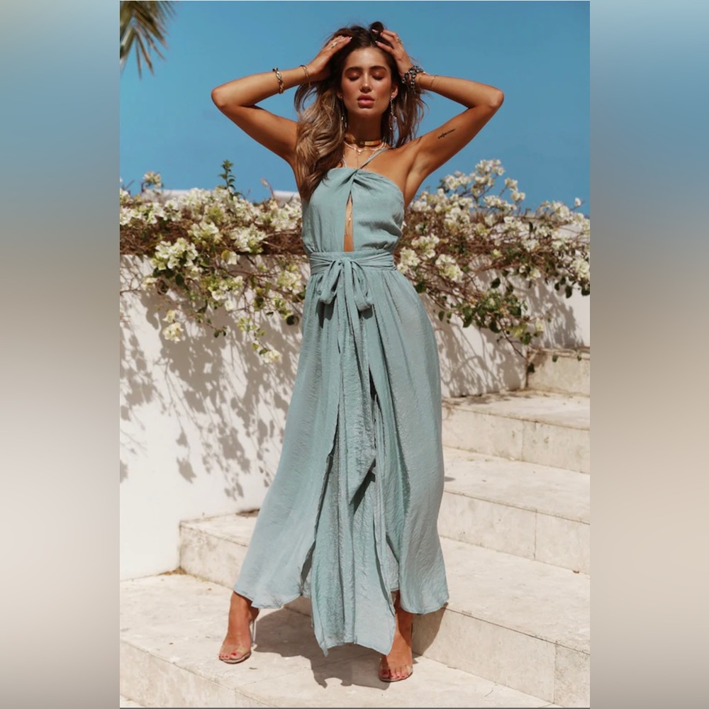 HELLO MOLLY Stop Motion Maxi Dress in Olive